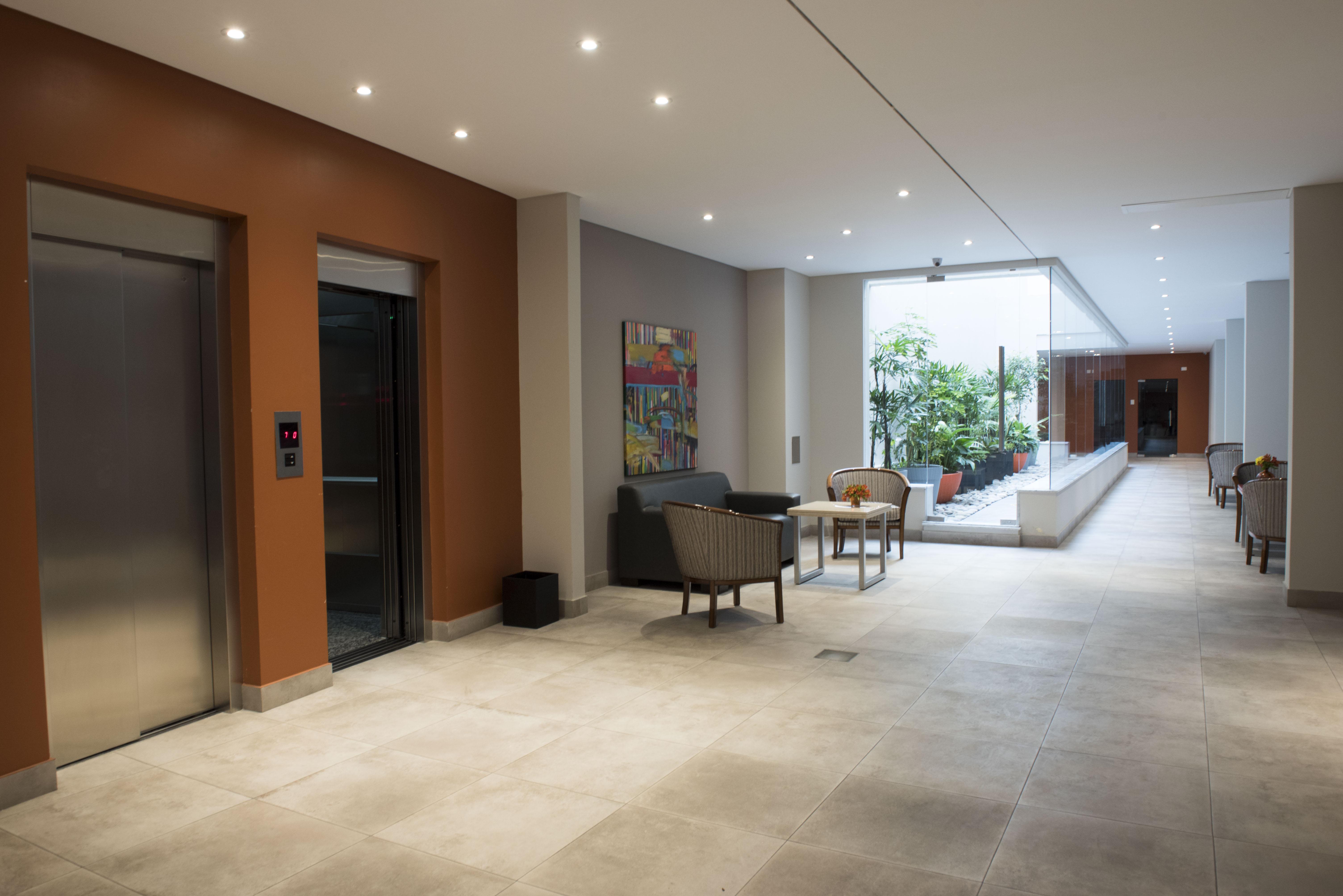 Arc Arenales Studios & Suites บัวโนสไอเรส ภายนอก รูปภาพ