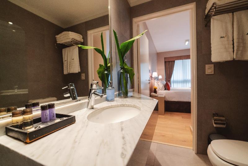 Arc Arenales Studios & Suites บัวโนสไอเรส ภายนอก รูปภาพ